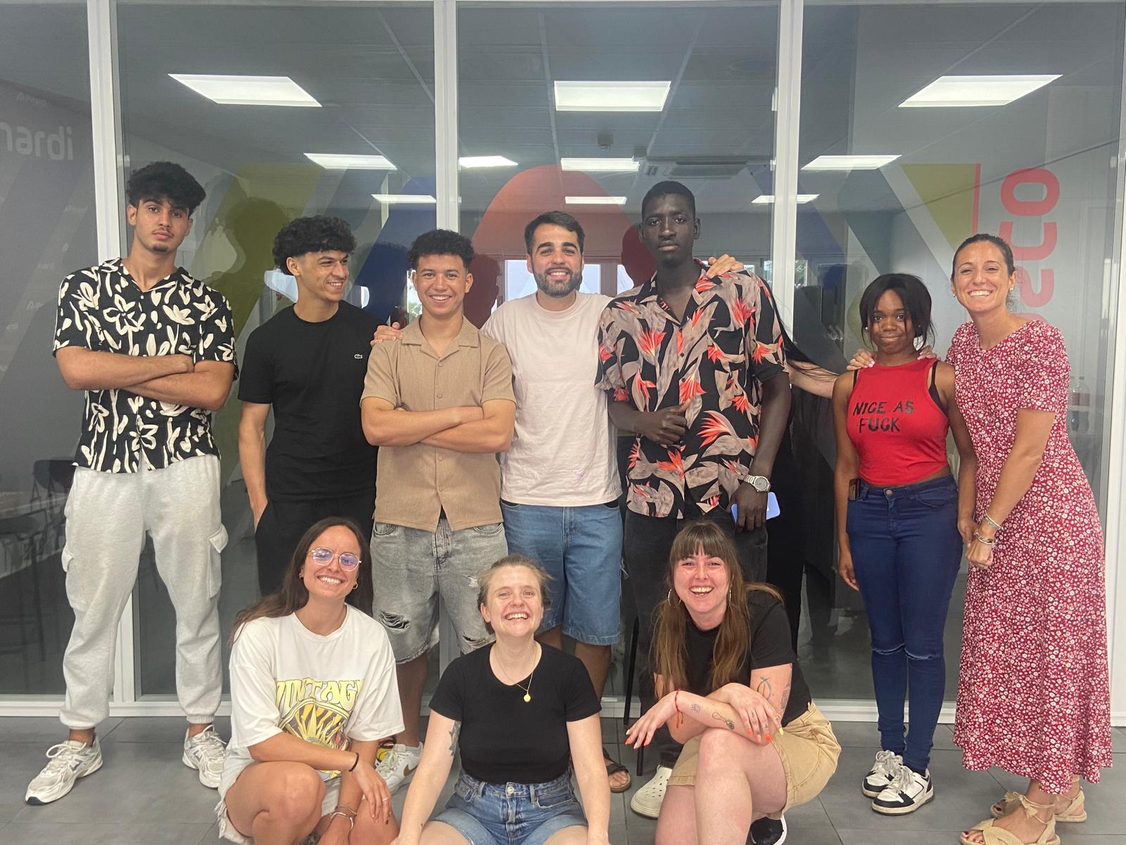 compañeras-casa-Garelli