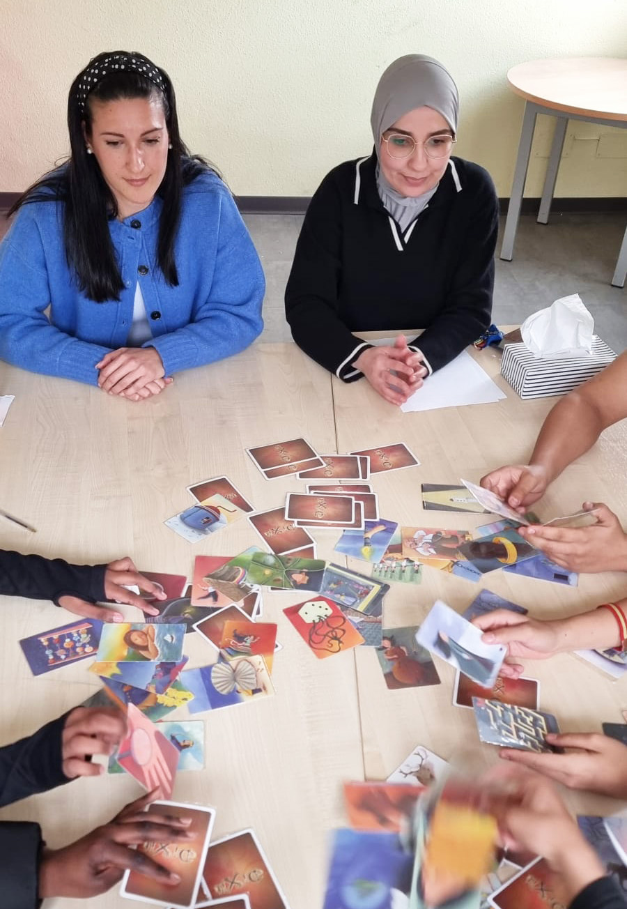 Magone: Programa de orientación e intervención psicoterapéutica para familias-02