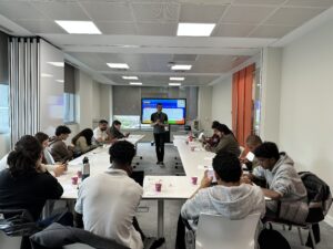 Visita_mas_talento_nttdata_clase_ai